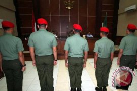 Lima terdakwa rekan ucok dituntut dua tahun