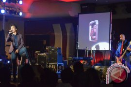 Slank Obati Kerinduan Penggemarnya di Pontianak