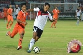 Persisam Kalahkan Persepam 4-1 