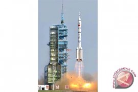  China Berhasil Selesaikan Misi Antariksa Shenzhou-10
