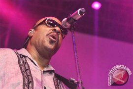  Demi Buku Bagi Tunanetra Dari Stevie Wonder