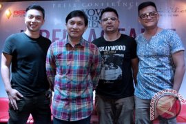 Jelang Konser 30 Tahun Yovie Widanto Page 1 Small