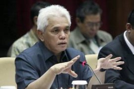 Hatta Rajasa Ingatkan Seniman Bebas Berekspresi
