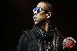Album Jay-Z unggul di tangga lagu Inggris untuk pertama kalinya