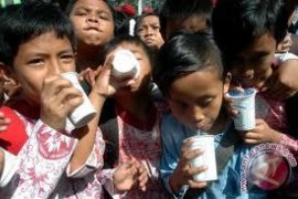 Konsumsi Susu Berlebihan Picu Penyakit Ginjal