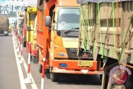 Pemerintah akan tindak tegas kendaraan muatan berlebih