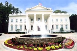 Obama Sambut Sunny, Penghuni Baru Gedung Putih