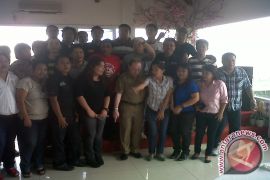 Sekwan  tatap muka wartawan liputan DPRD  Sulut