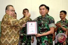 Dandim 0904/TNG Paser Dapat Penghargaan