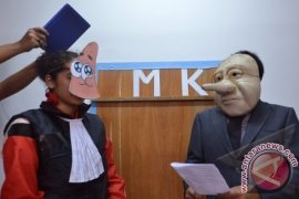 Parodi Pengangkatan Hakim MK