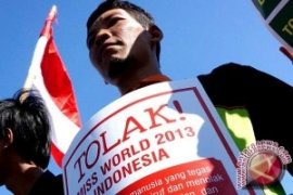  Anti-Miss World demo MNC