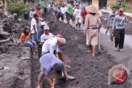 Madukoro pertanyakan program padat karya Kulon Progo 