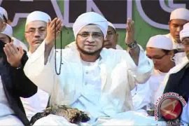  "Habib Munzir Dicintai Allah"