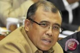 Majelis Kehormatan MK Periksa Patrialis di KPK