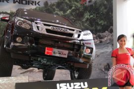 Isuzu D-Max sudah laku 20  unit di IIMS 