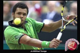 Melaju Kedelapan Besar, Tsonga Cerahkan Hari Gelap Di Paris