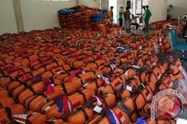 Belasan Koper Haji Sumenep Ditemukan Berisi Jamu