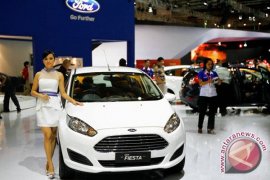 Putih Masih Menjadi Warna Favorit di IIMS 2013