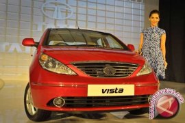 Vista Ramaikan Gerai Tata Motor di IIMS 2013