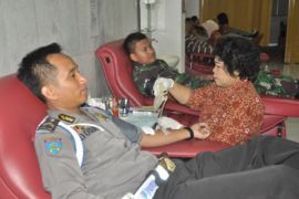 Donor Darah Kodam IV/Diponegoro Raih Rekor MURI