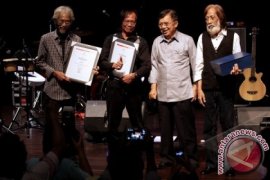Konser Koes Plus