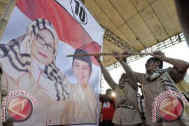 Ribuan Warga Hadiri Kampanye Pasangan Apiaty-Zulkifli 