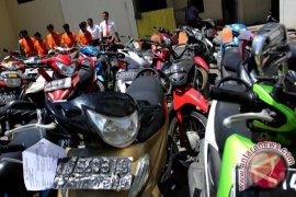 Ratusan Motor Tindak Kejahatan Dikembalikan Ke Pemiliknya