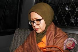 Chairun Nisa akui pertemukan pengusaha dengan Akil Mochtar