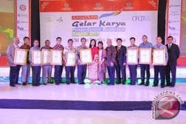 Kideco Sabet 10 Penghargaan GKPM Award 2013