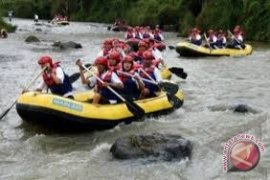 Debit Sungai Bedegung turun kegiatan olahraga terganggu 