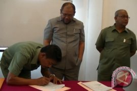 DAK Pendidikan Menengah 2013 Diserahkan