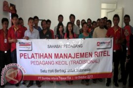 25 Pedagang Kecil Dapat Pelatihan dari Alfamart