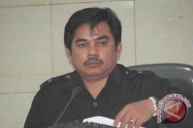 Pembahasan RAPBD Kalbar Tahun 2015 Dikhawatirkan Terlambat