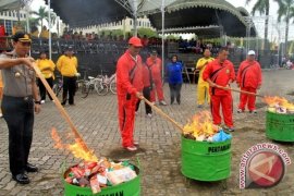 Polres Barito Utara Musnahkan Kosmetik Berbahaya 