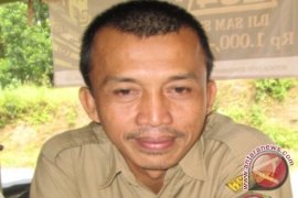 Pipa Induk Air Bersih Sirin Meragun Sekadau Bocor