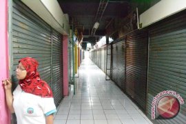 Pedagang PTM demo protes kebijakan pengelola 