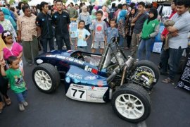 Konsul Jepang-Rektor ITS Luncurkan "Sapu Angin Speed"