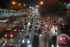 Tips Berkendara di Malam Hari