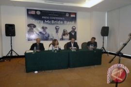 Band Mary Mc Bride tampil memukau di Manado
