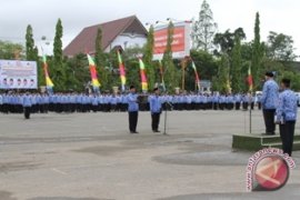 Gubernur Canangkan &acirc;&euro;&oelig;Era Kinerja&acirc;&euro; Pada 2014 