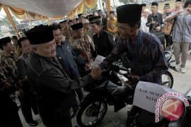 Pegawai pencatat nikah dapat bantuan sepeda motor