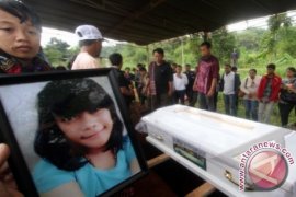 Pemakaman Korban Kecelakaan Kereta 