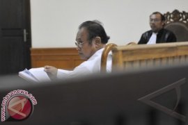 Mantan Dirut PDAM Gianyar Dituntut Enam Tahun 