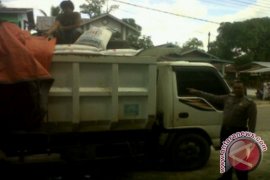 160 Karung Gula Asal Thailand Diamankan Polsek Mandor