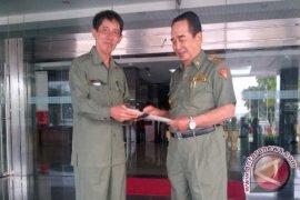 Mukmin Kembalikan Inventaris Dewan