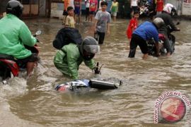 Motor mobil Suzuki kena banjir gratis jasa servis 
