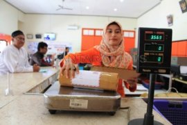 Pengiriman Paket Lebaran Kantor Pos Tulungagung Naik