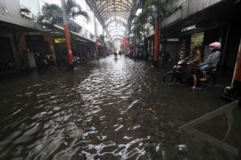 BANJIR PASAR BARU Page 1 Small