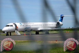 Garuda Batalkan Semua Penerbangan Makassar-Surabaya 