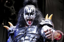Gene Simmons "Kiss" umumkan kolaborasi dengan Gibson